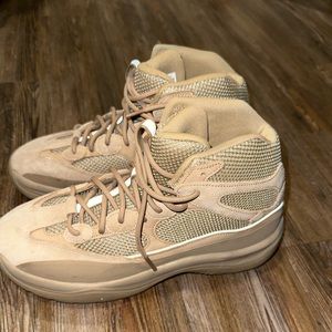 YEEZY DESERT Boot (MEN) adidas - worn once ! The perfect winter boots